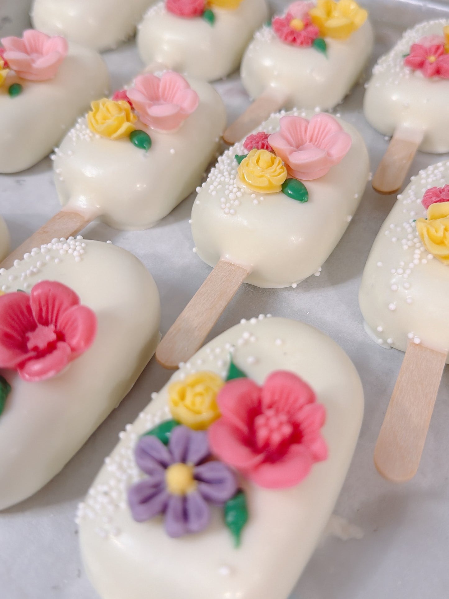 Cakesicles